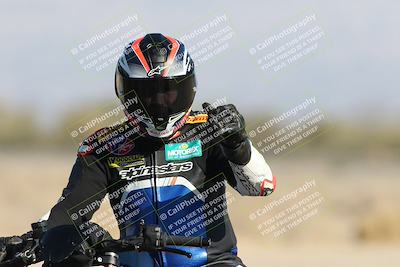 media/Dec-07-2025-CVMA (Sun) [[3e7d2de5dc]]/Race 5-Formula UL-CVMA Hooligans-American Thunder/